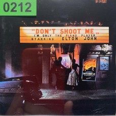 Elton John: «Don't Shoot Me I'm Only The Piano Player»