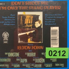 Elton John: «Don't Shoot Me I'm Only The Piano Player»