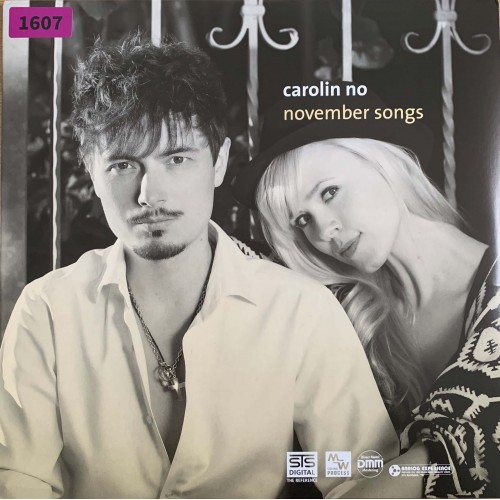 Carolin No: «November Songs»