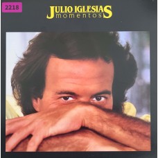 Julio Iglesias: «Momentos»