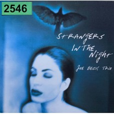 Joe Beck Trio: «Strangers In The Night»