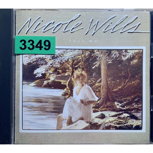 Nicole Wills: «Tell Me» (Japanese Edition)